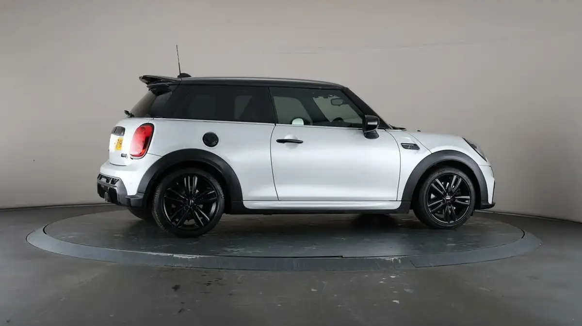 2021-mini-cooper-20-cooper-s-sport-hatchback-3d-big-54