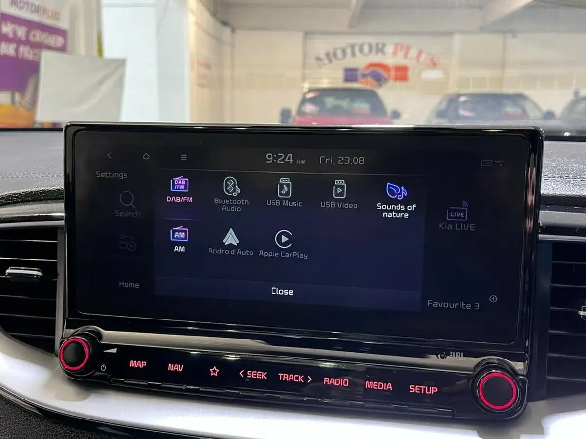2022-kia-xceed-15-t-gdi-4-big-32