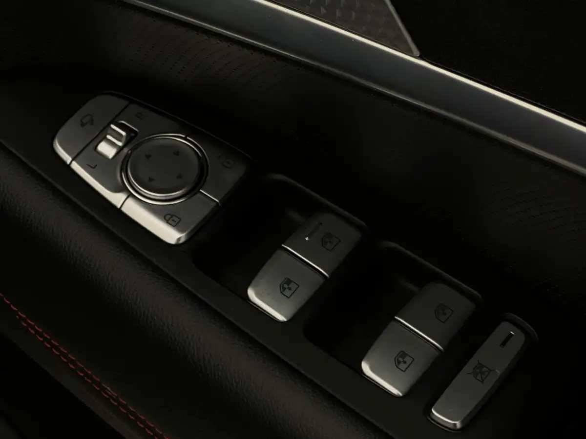 2022-genesis-g70-20-t-sport-line-shooting-brake-5d-big-20