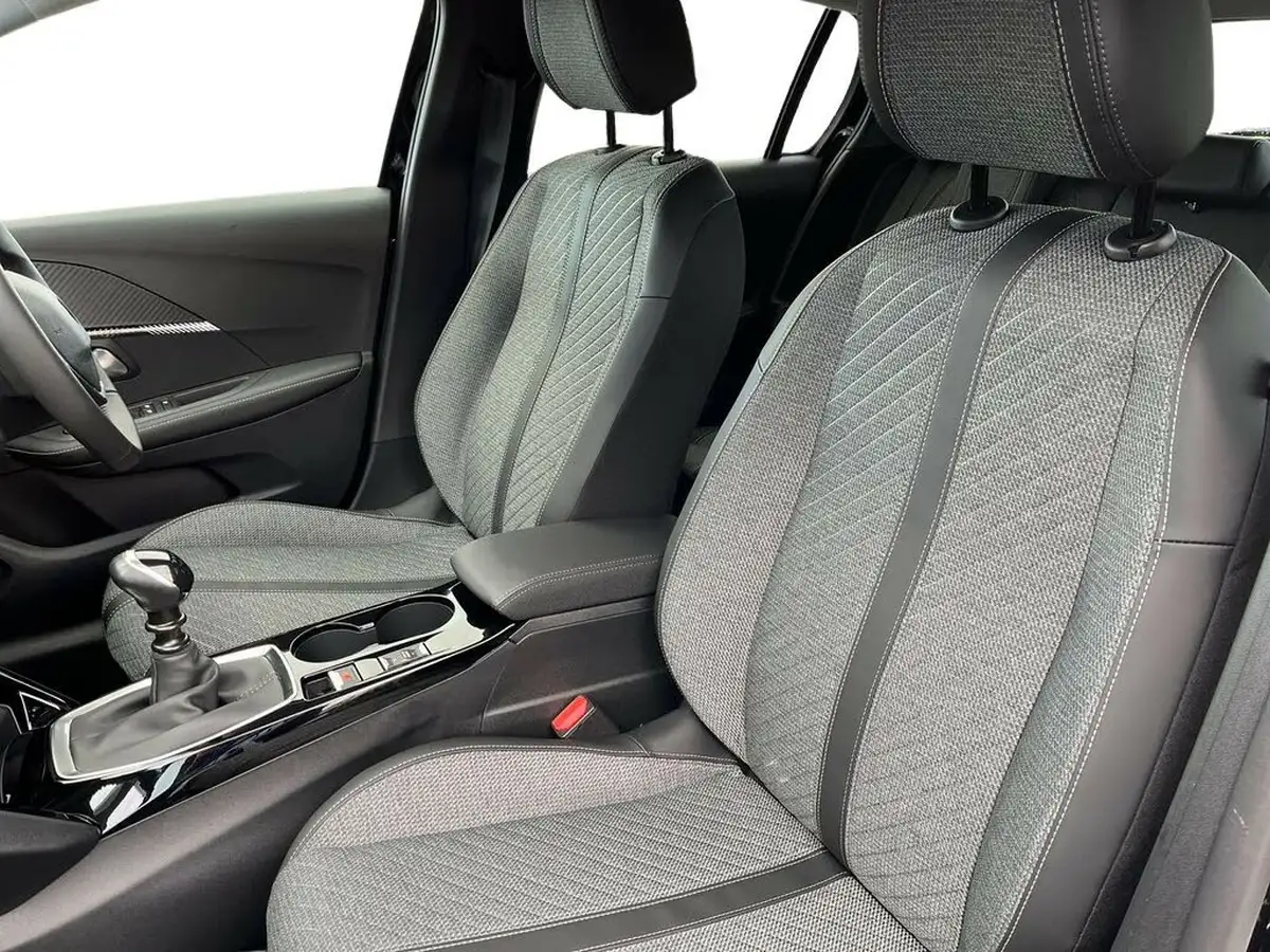 2024-peugeot-208-12-puretech-allure-big-7