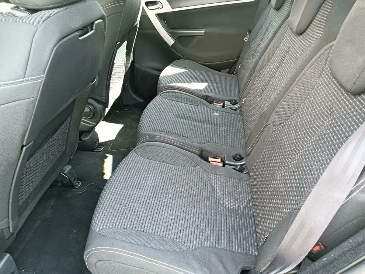 2012-citroen-c4-picasso-16td-vtr-16-e-hdi-egs-big-34