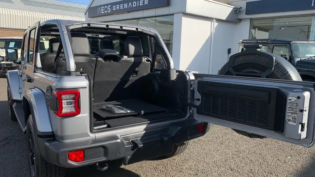 2021-jeep-wrangler-20-gme-night-eagle-big-24