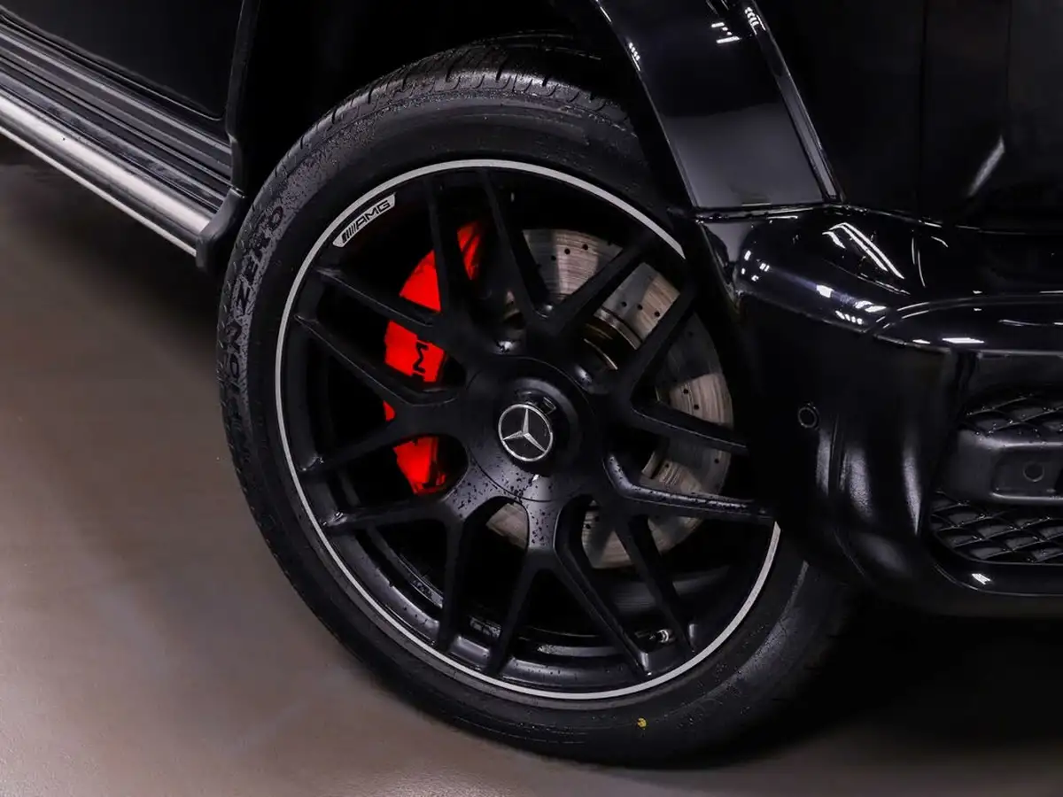 2021-mercedes-benz-g-class-40-g63-amg-big-7