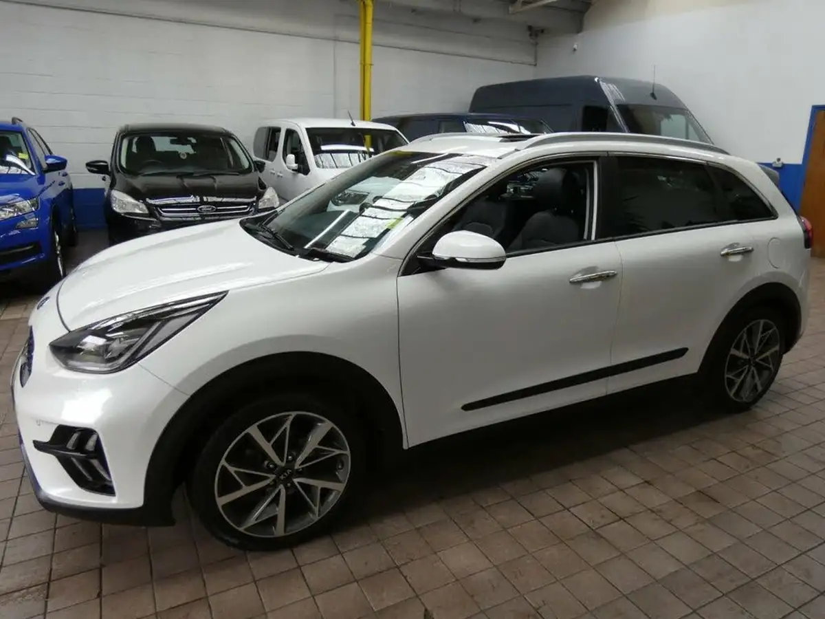 2019-kia-niro-16-gdi-4-156kwh-big-16