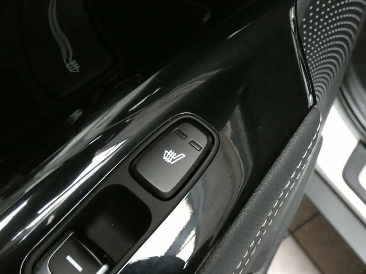 2019-kia-niro-16-gdi-4-156kwh-big-64