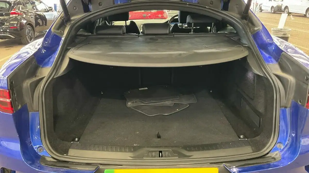 2022-jaguar-i-pace-ev400-hse-black-big-6