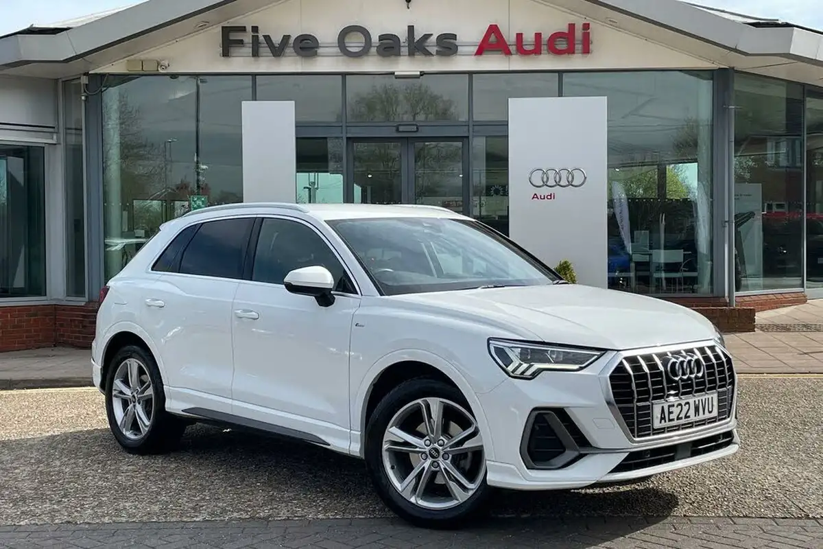 2022-audi-q3-15-35-tfsi-s-line-cod-station-wagon-tronic-big-0