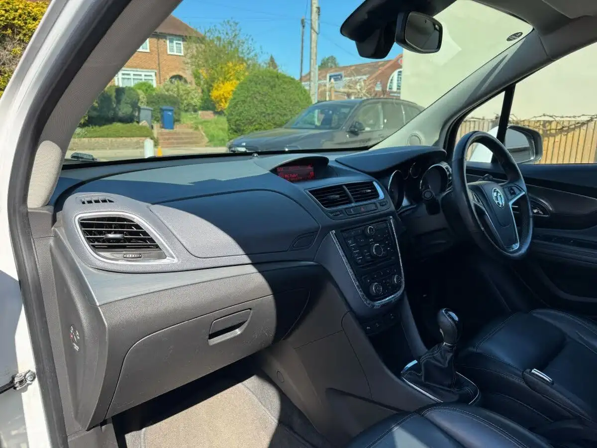 2014-vauxhall-mokka-14-se-turbo-ss-big-15