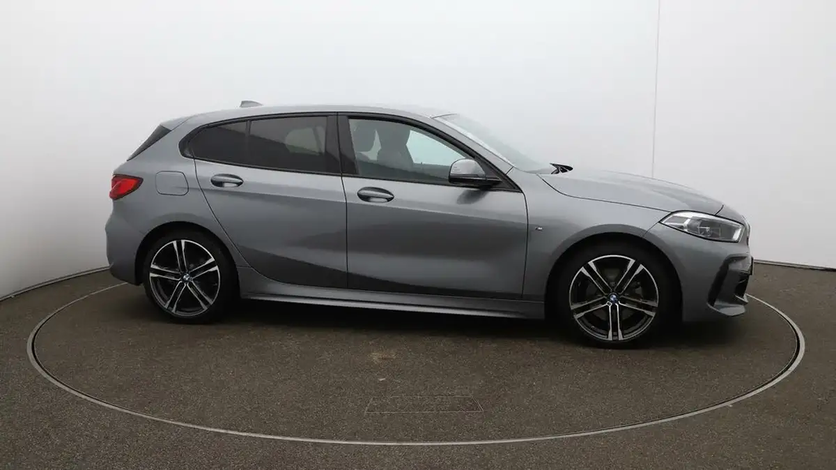 2023-bmw-1-series-15-118i-m-sport-lcp-dct-big-41
