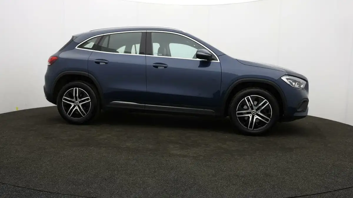 2023-mercedes-benz-gla-class-13-gla-200-sport-executive-station-wagon-big-35