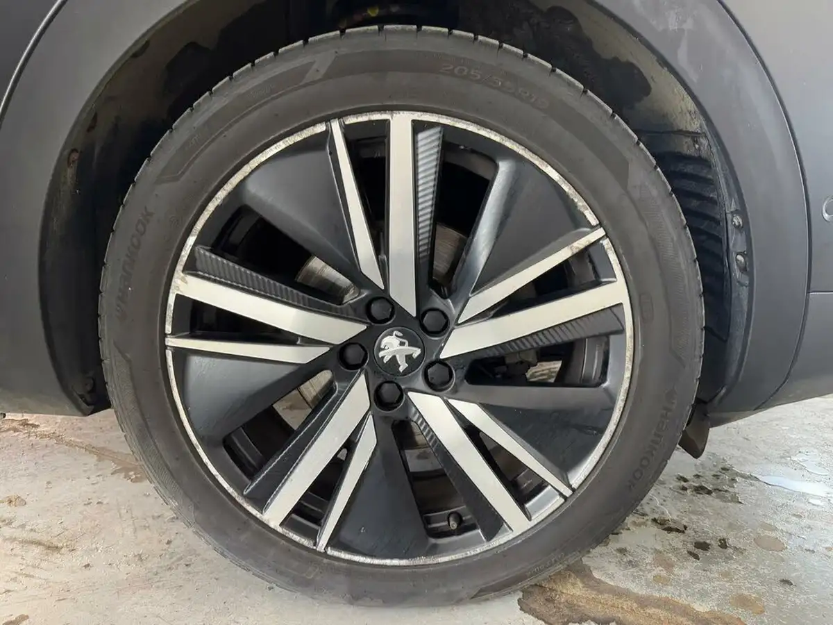 2021-peugeot-5008-suv-12-puretech-gt-premium-big-35
