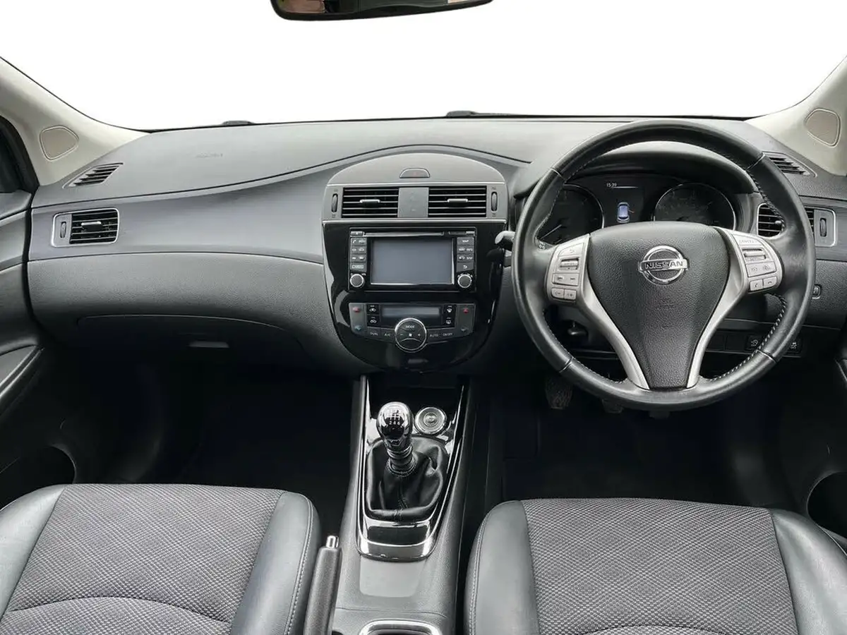 2017-nissan-pulsar-15dci-n-connecta-ss-big-5
