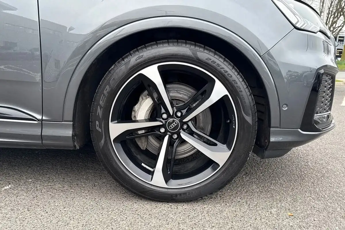 2023-audi-q7-30-50-tdi-black-edition-big-9