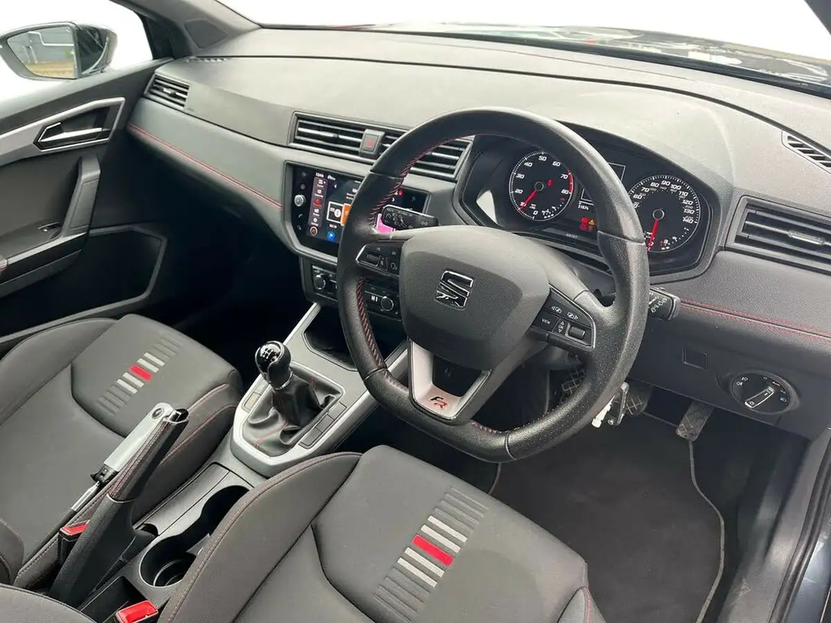 2021-seat-arona-10-tsi-fr-red-edition-big-4