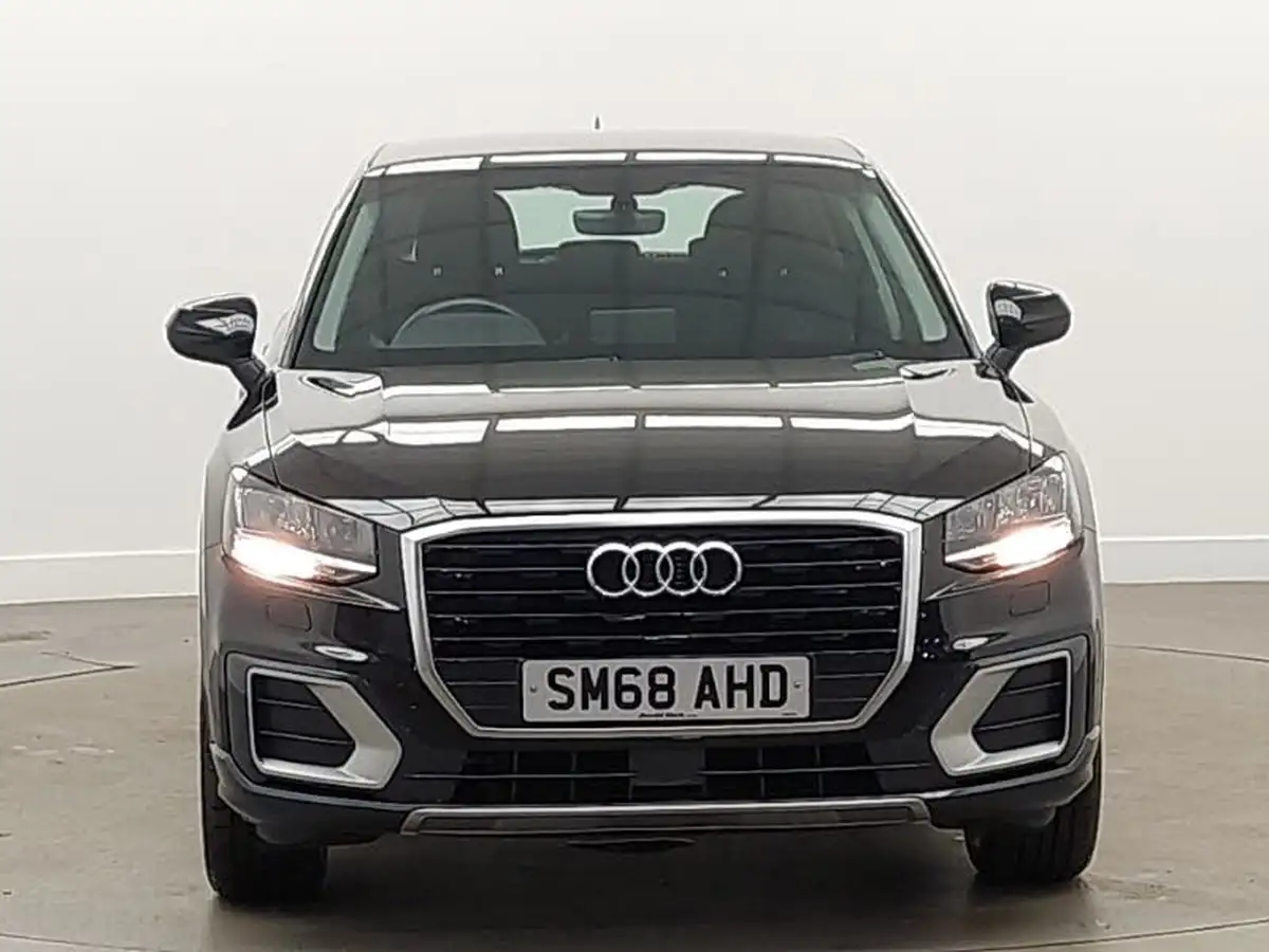 2018-audi-q2-10-30-tfsi-sport-big-11