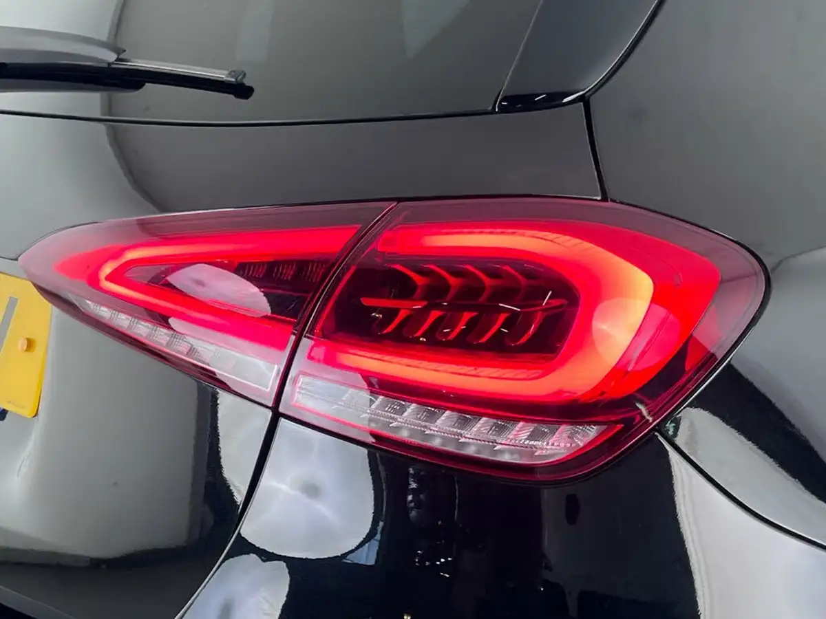 2022-mercedes-benz-a-class-13-a180-amg-line-executive-edition-hatchback-5d-7g-dct-big-7