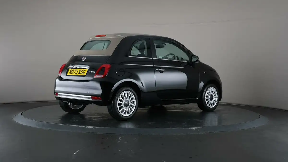 2023-fiat-500c-10-big-7