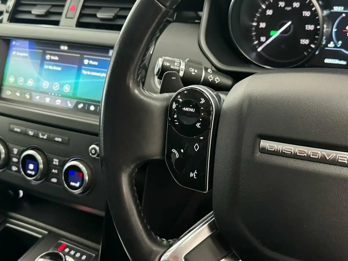 2019-land-rover-discovery-30-sd-v6-anniversary-edition-big-34