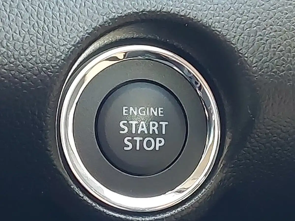 2022-suzuki-swift-12-dualjet-sz5-cvt-big-18