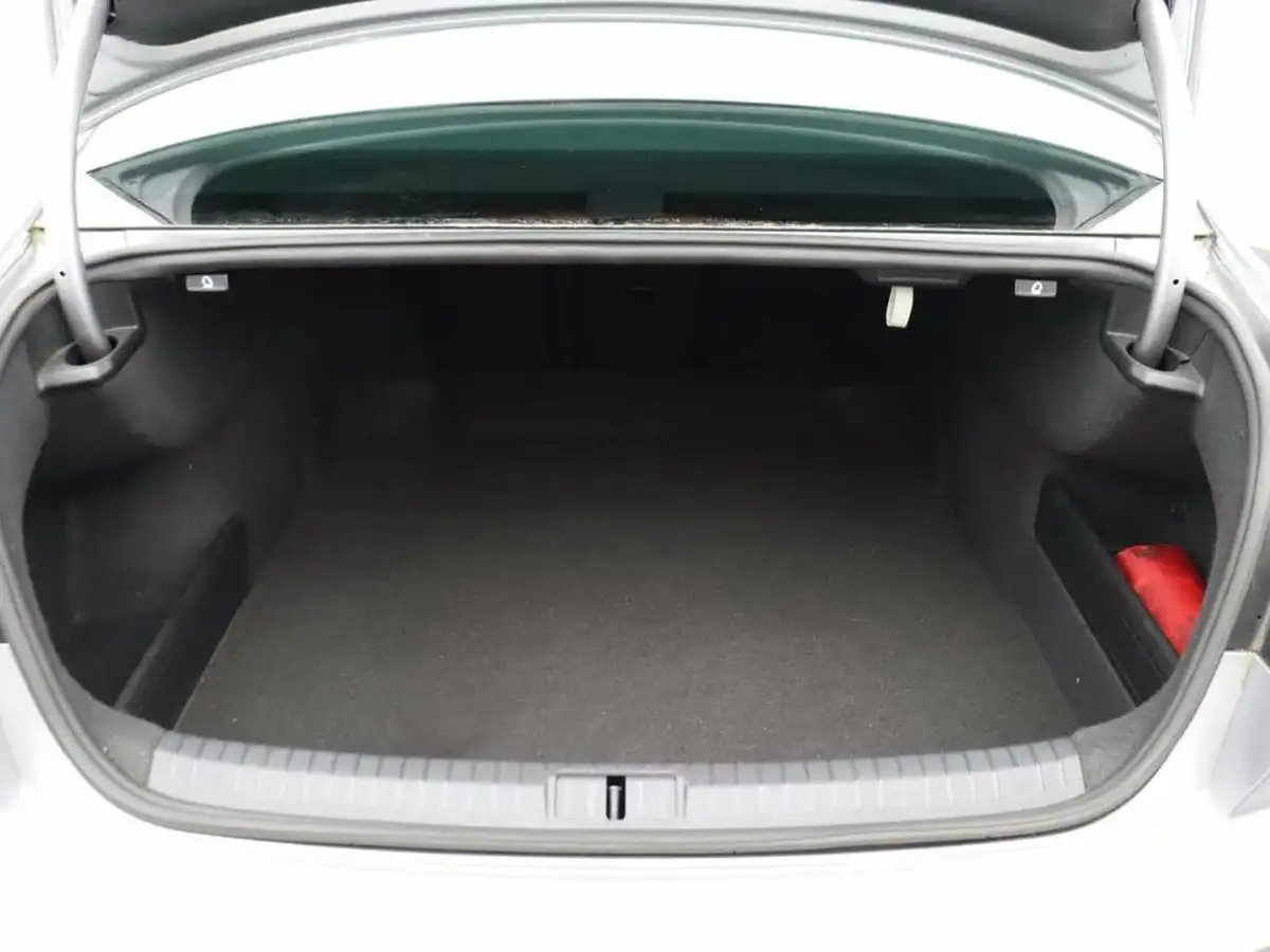 2020-volkswagen-passat-15-tsi-sel-saloon-4d-dsg-big-10