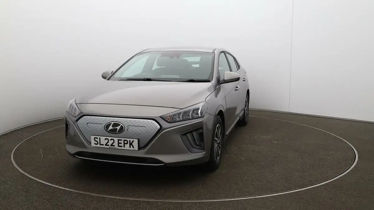 2022-hyundai-ioniq-e-premium-electric-big-29