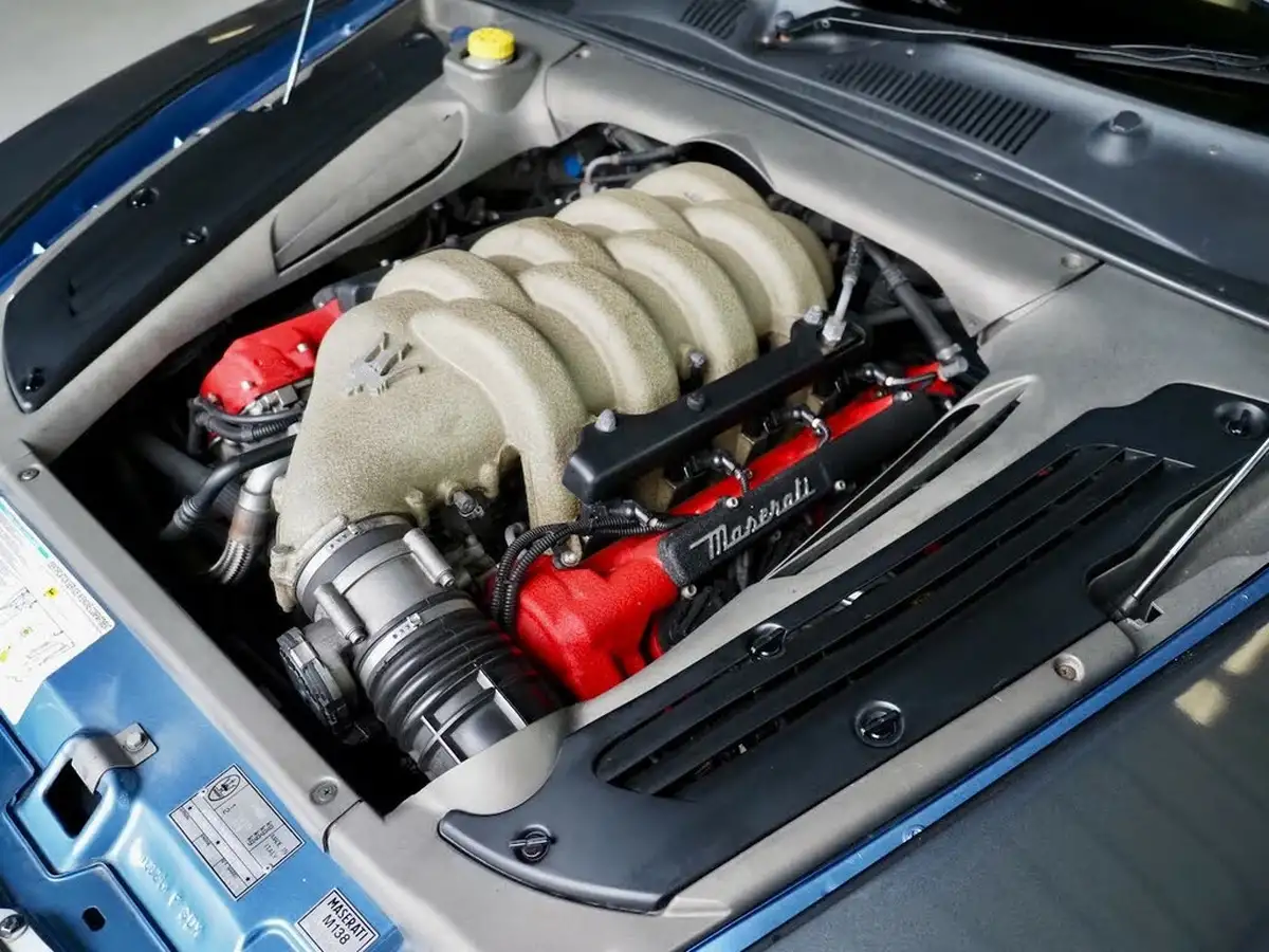2003-maserati-spyder-42-gt-big-29