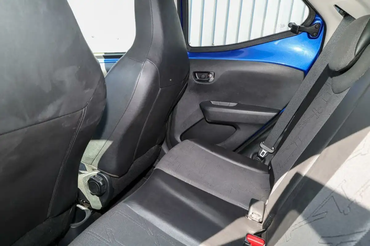 2020-toyota-aygo-10-vvt-i-x-clusiv-tss-big-11