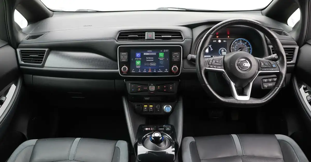 2021-nissan-leaf-e-e-tekna-big-13