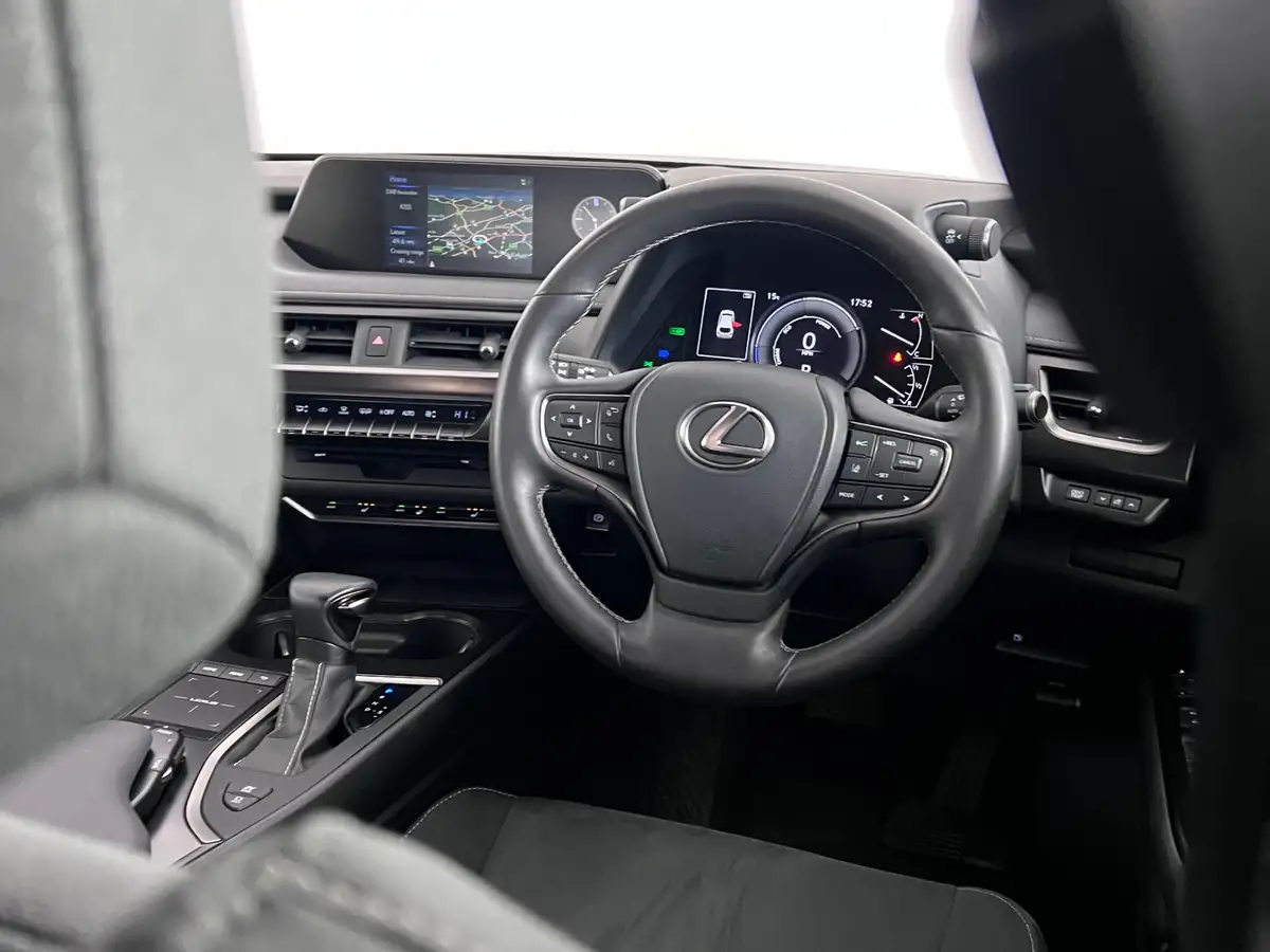 2022-lexus-ux-250h-20-ux-184bhp-premium-plus-pack-big-17