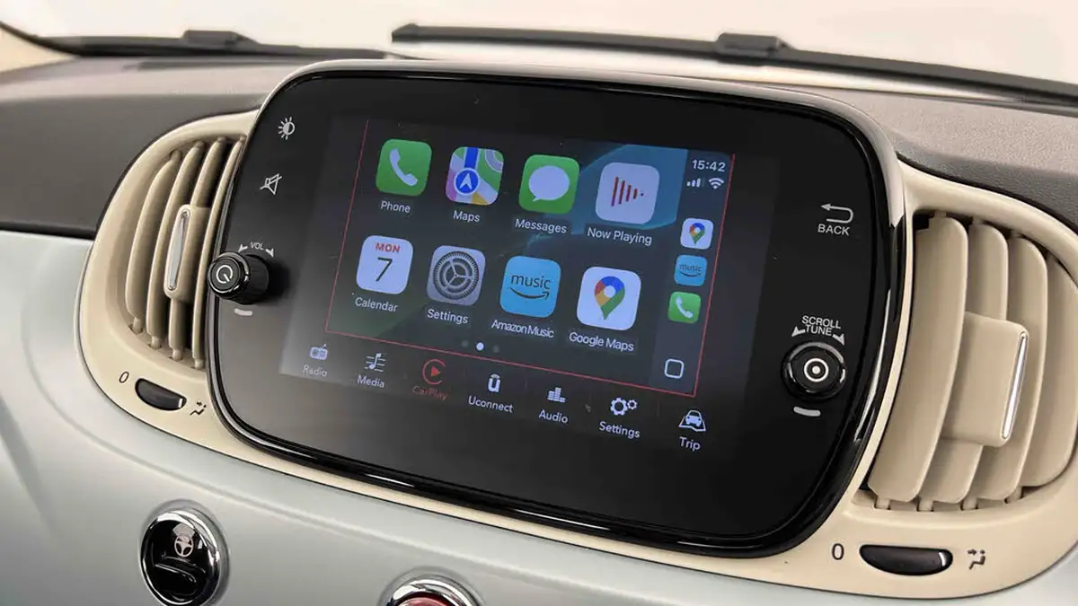 2024-fiat-500-10-top-big-34