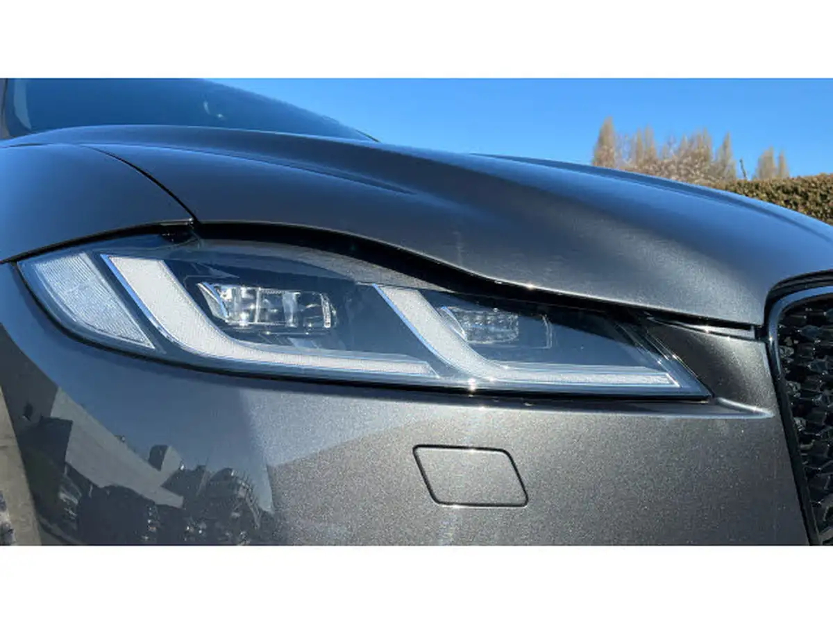 2024-jaguar-f-pace-20-d200-r-dynamic-hse-black-big-16