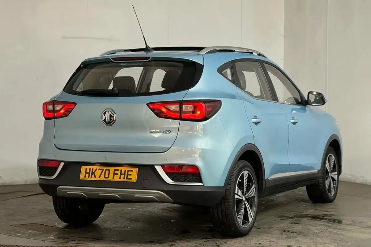 2020-mg-zs-suv-e-exclusive-ev-big-15