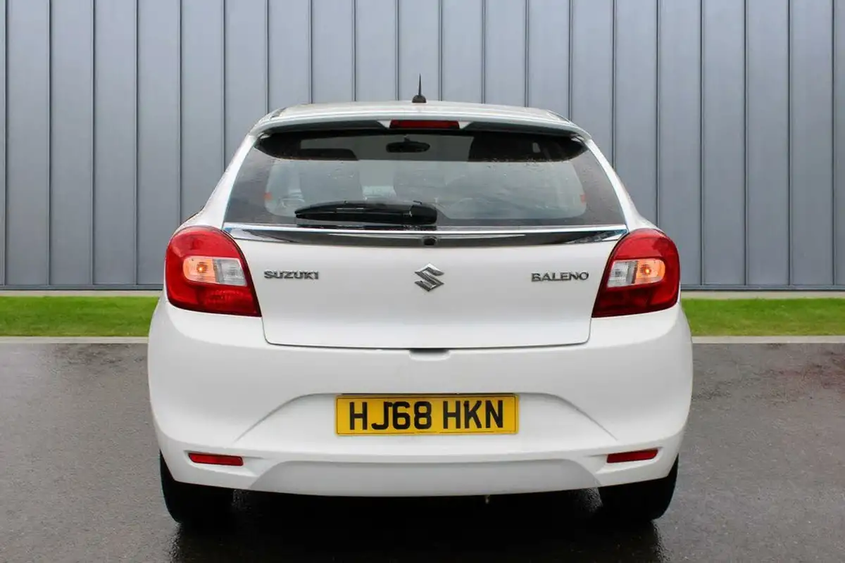 2018-suzuki-baleno-12-dualjet-sz3-big-6