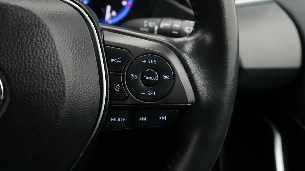 2021-toyota-corolla-18-vvt-i-design-trk-hatchback-5d-big-26