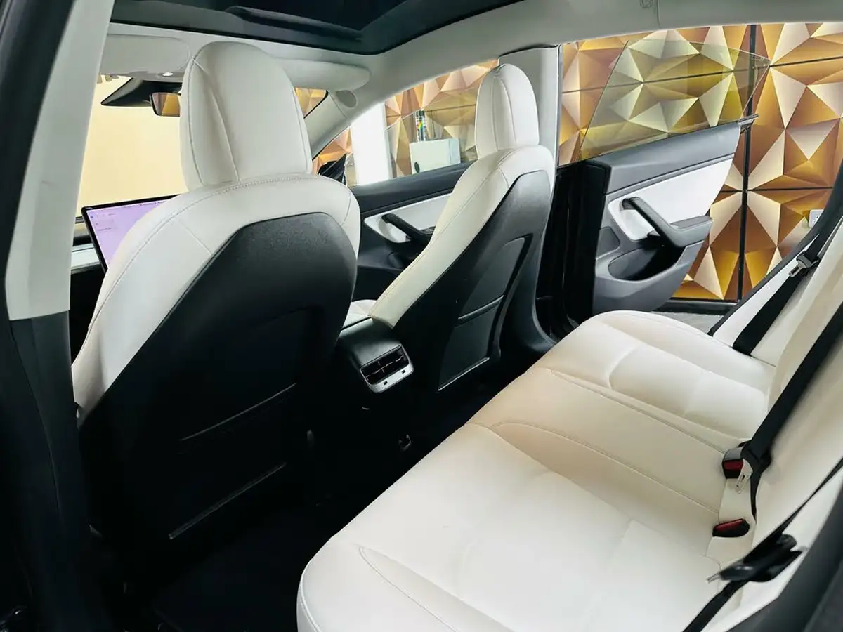 2019-tesla-model-3-e-4x4-performance-pack-big-73
