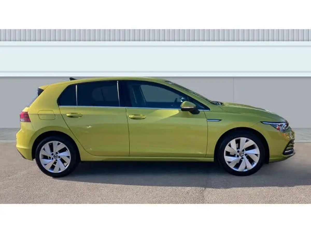 2021-volkswagen-golf-15-tsi-style-130ps-hatchback-big-4