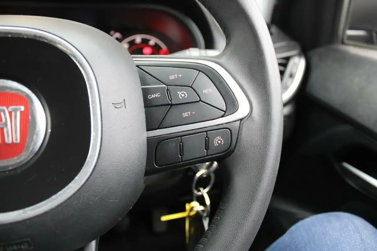 2018-fiat-tipo-16multijet-ii-lounge-hatchback-big-28