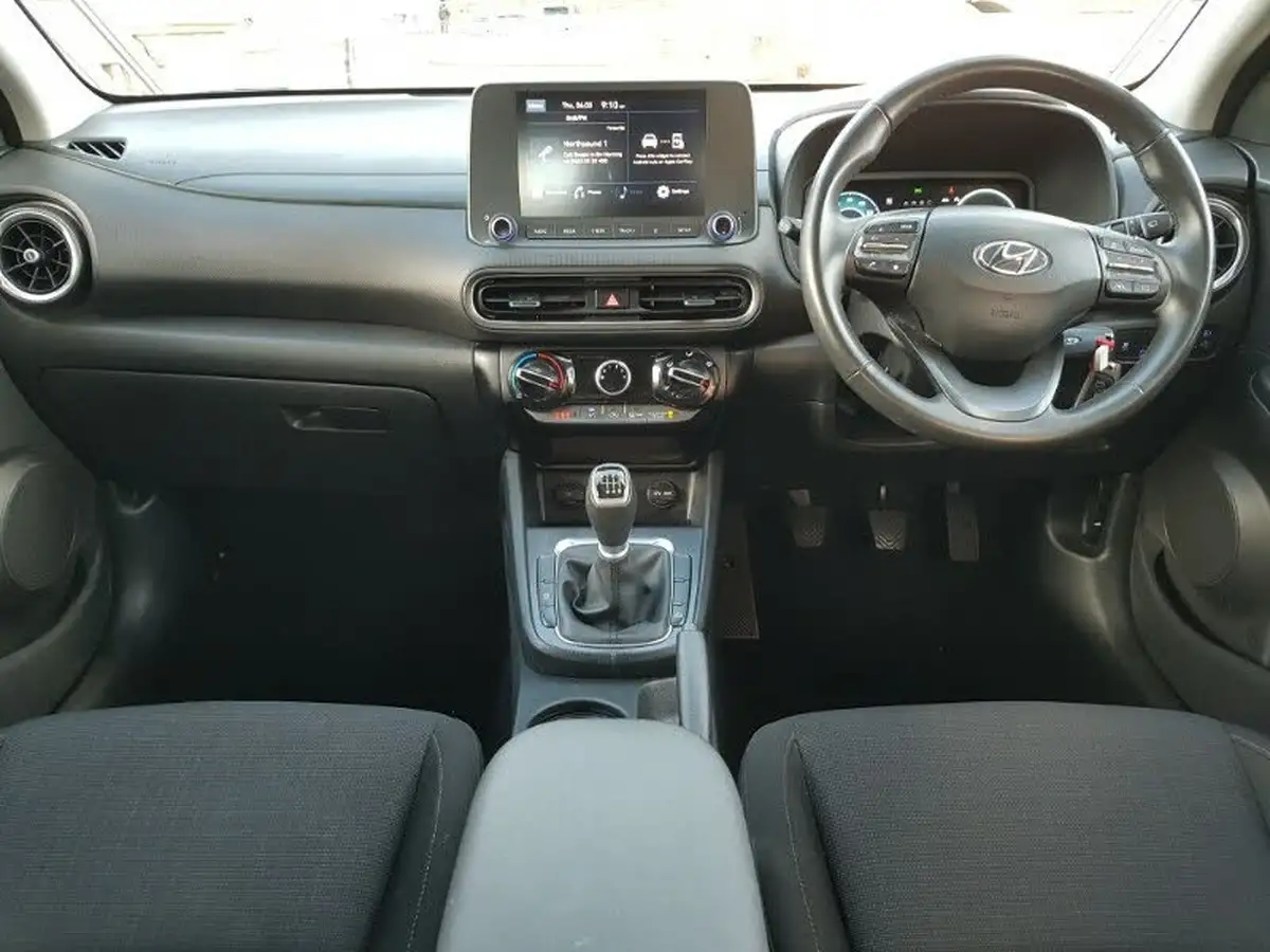 2022-hyundai-kona-10-t-gdi-se-connect-big-2
