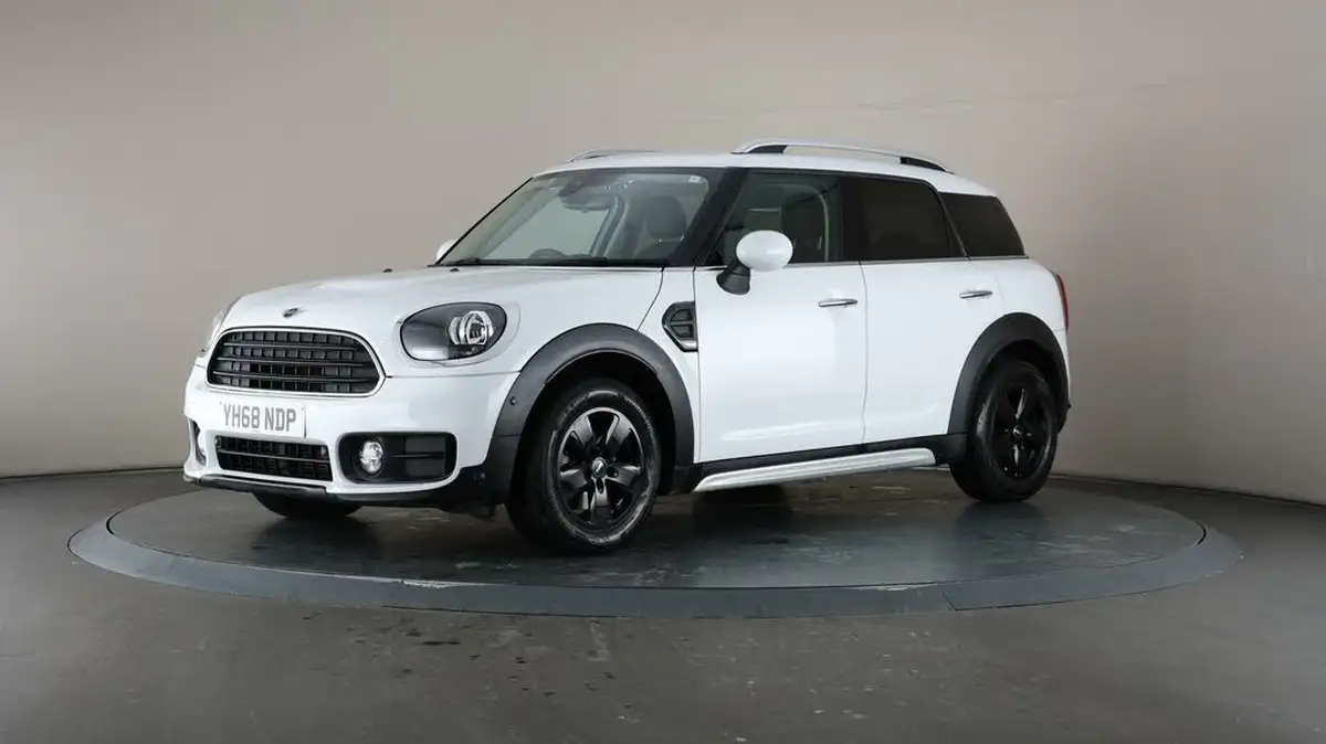 2019-mini-countryman-20td-cooper-d-classic-auto-big-3