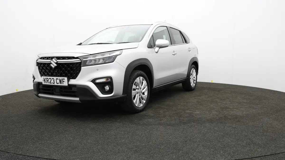 2023-suzuki-s-cross-15-motion-big-50