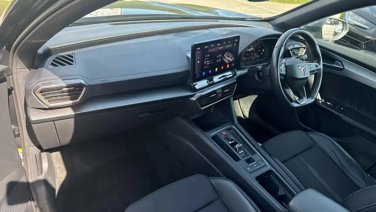 2021-cupra-formentor-14-e-hybrid-vz1-big-9