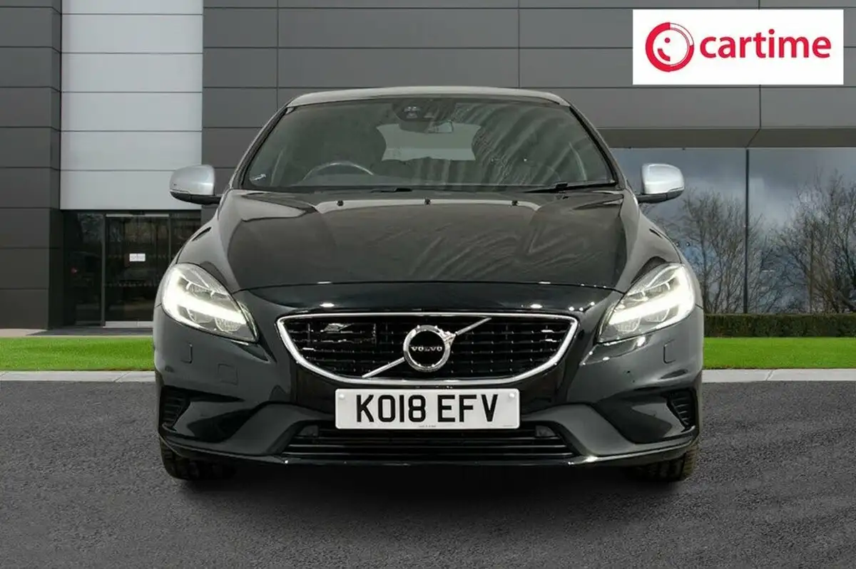 2018-volvo-v40-15-t3-r-design-nav-plus-big-3