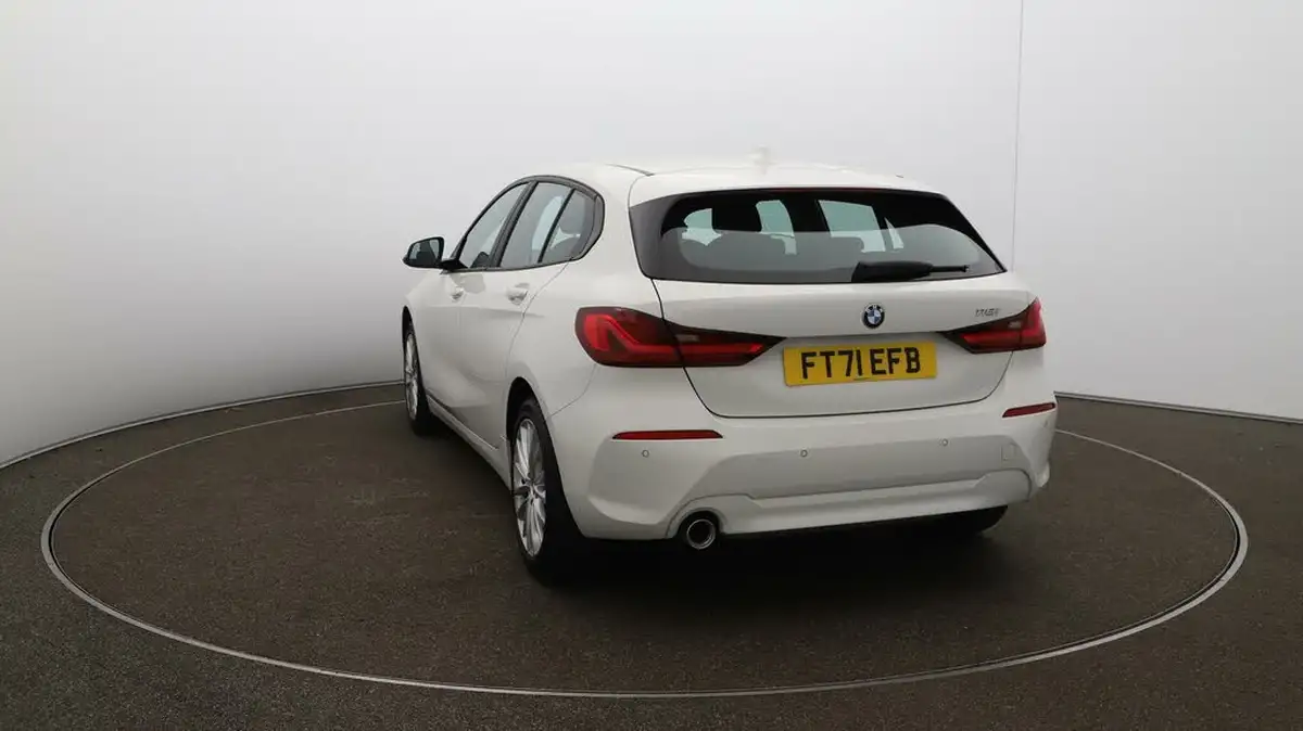 2022-bmw-1-series-15-118i-se-big-51
