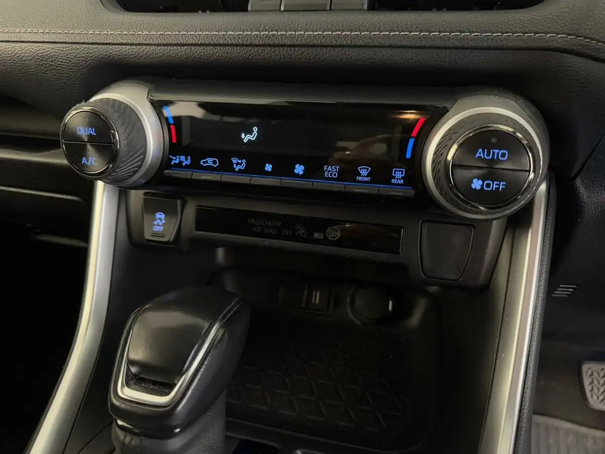 2021-toyota-rav4-25-vvt-i-design-215bhp-big-27