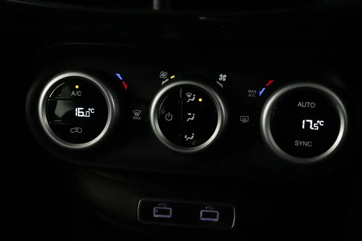 2020-fiat-500x-10-firefly-turbo-sport-big-21