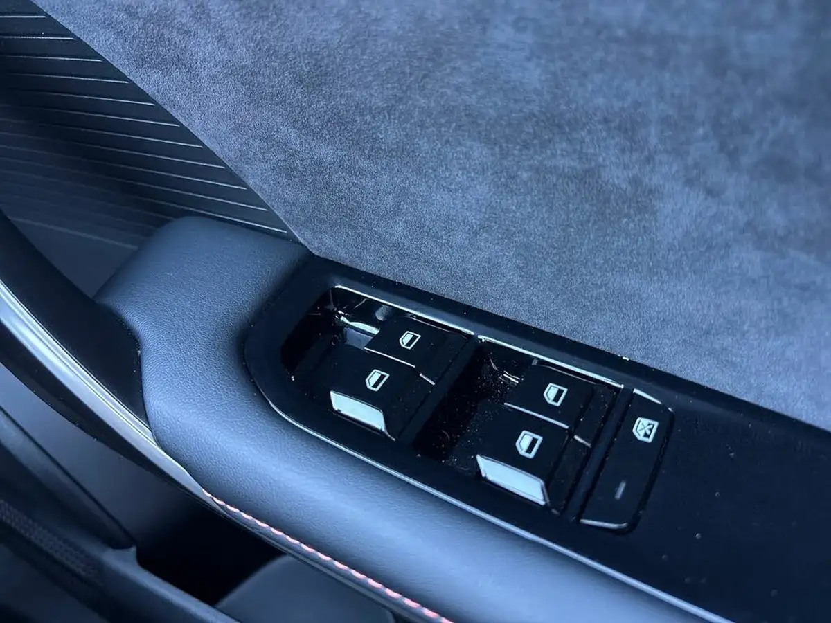 2024-mg-mg4-e-xpower-ev-big-17