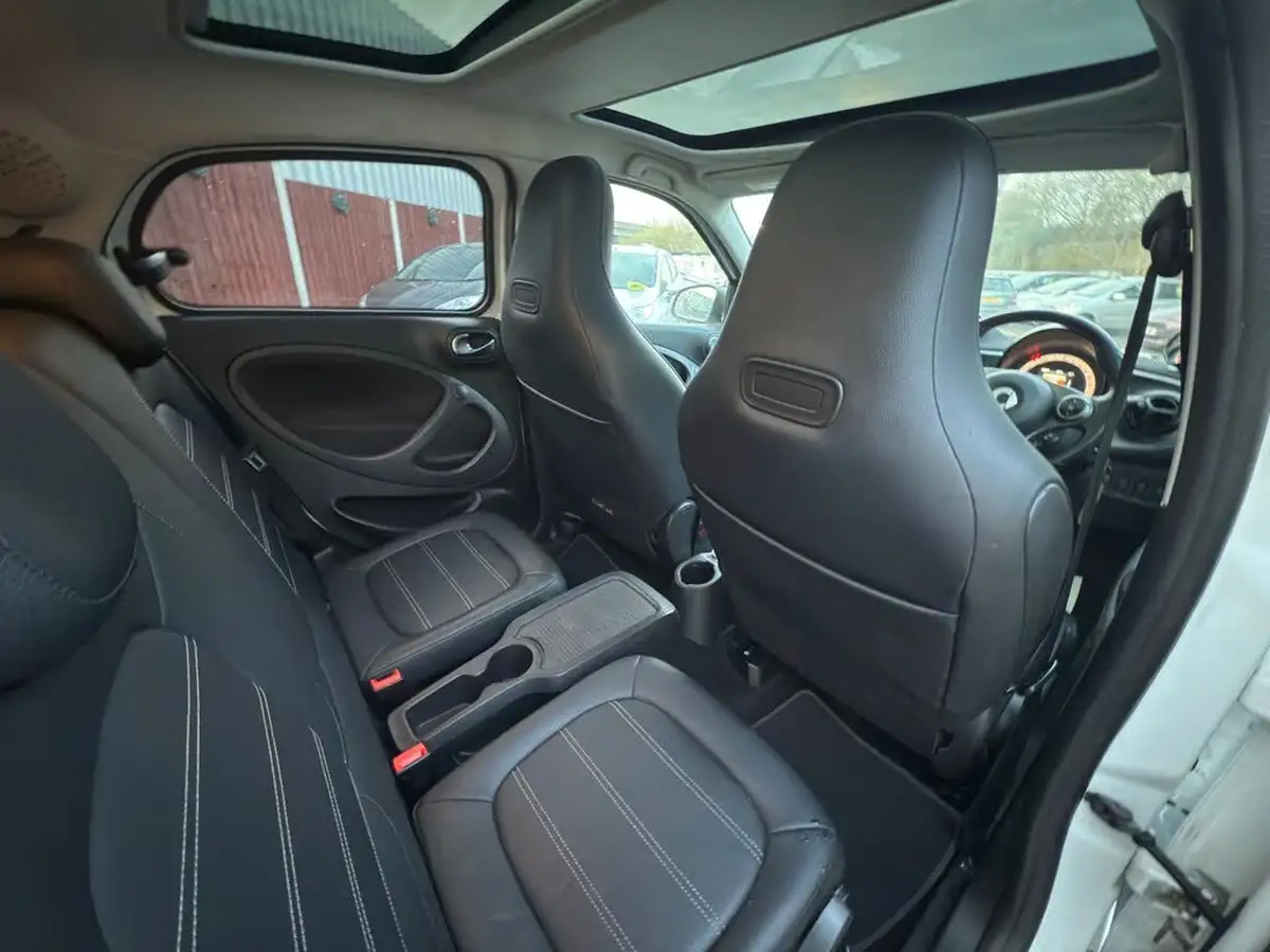 2017-smart-forfour-09-prime-90bhp-premiumss-twinamic-big-13