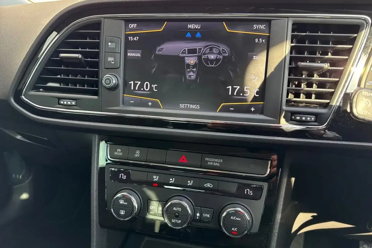 2018-seat-leon-14-ecotsi-fr-technology-estate-5d-dsg-big-18