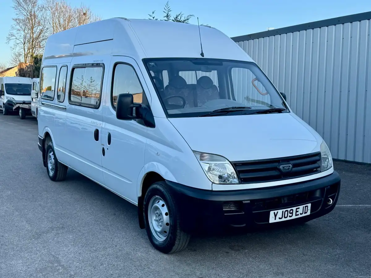 2009-ldv-maxus-25td-39t-lwb-105ps-bus-17-big-1