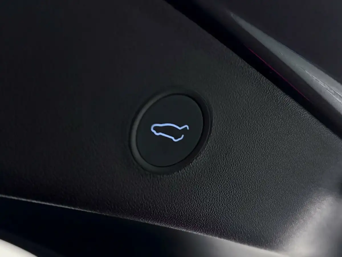2021-tesla-model-3-e-long-range-awd-big-8